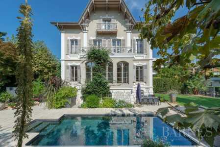 Maison Marseille 13008 - Ref 2542828